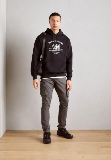 Брюки с накладными карманами