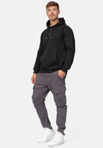 Брюки с накладными карманами