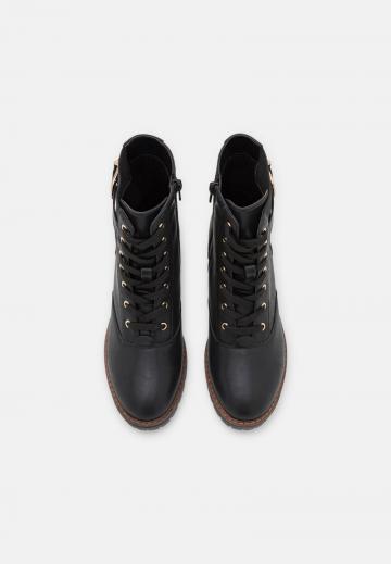 Широкие сапоги