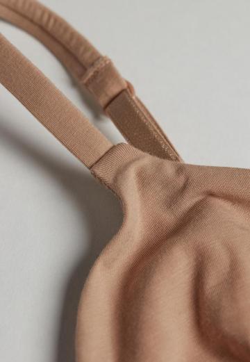 Бюстгальтер без косточек