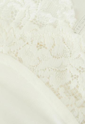 Трусы на бедрах