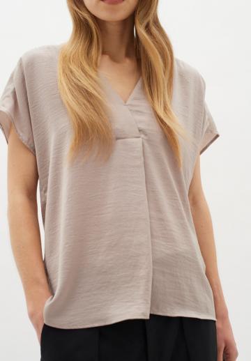 Атласная блузка