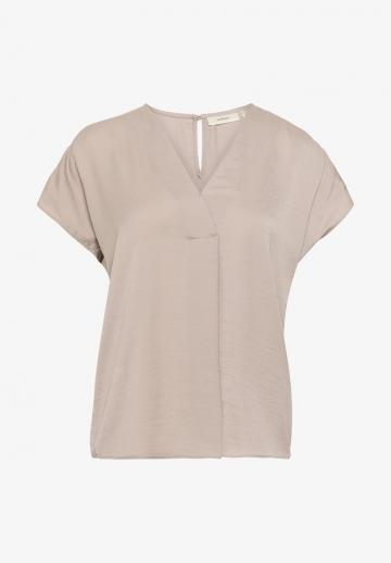 Атласная блузка