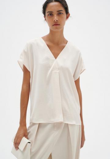 Атласная блузка
