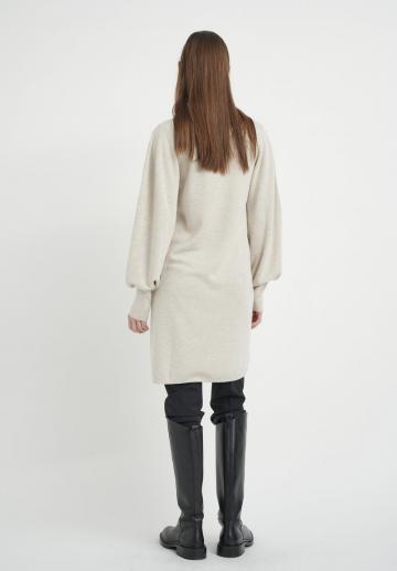 Вязаное платье