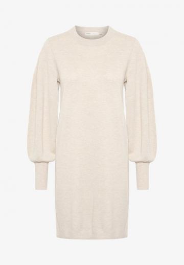 Вязаное платье