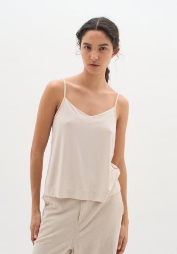 Топ на бретельках