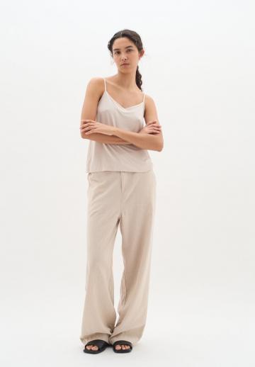 Топ на бретельках