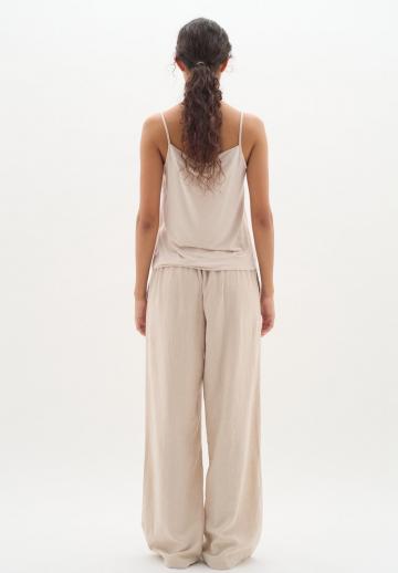 Топ на бретельках