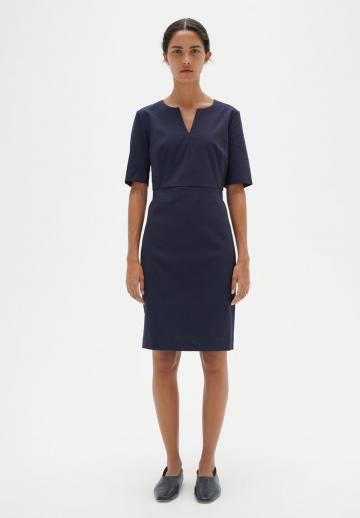 Платье футляр