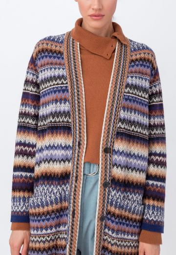 Жаккардовая вязаная кофта