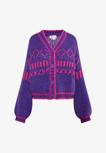 Жаккардовая вязаная кофта