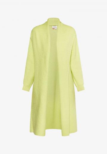 Длинный жилет