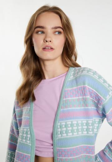 Жаккардовая вязаная кофта