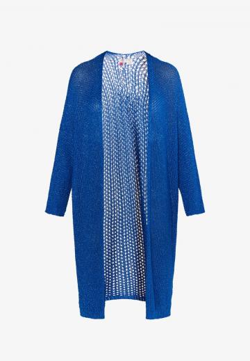 Длинный жилет