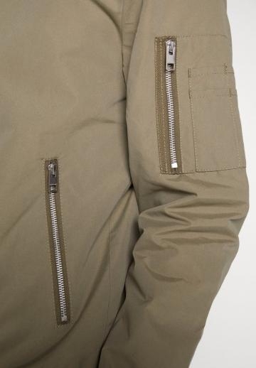 Куртка бомбер