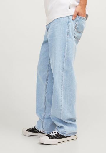 Свободные джинсы