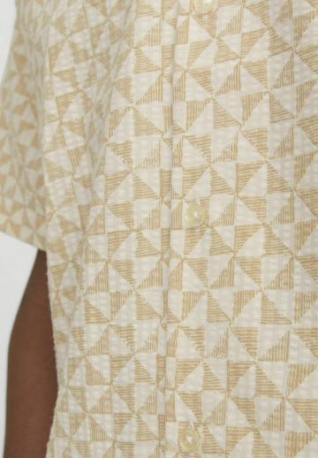 Рубашка с коротким рукавом