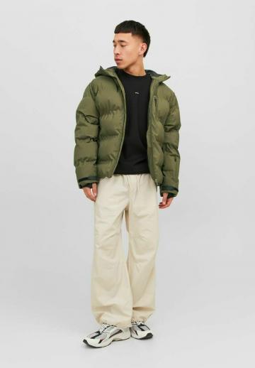 Зимняя куртка