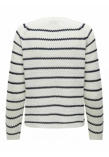 Пуловер в полоску