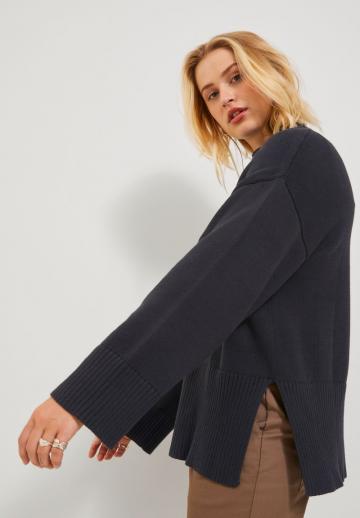 Длинный пуловер