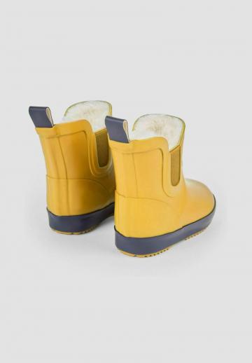 Резиновые сапоги