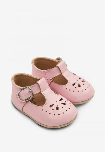 Детская обувь