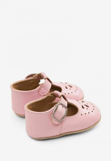 Детская обувь