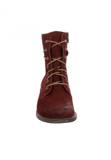 Ботинки на шнуровке