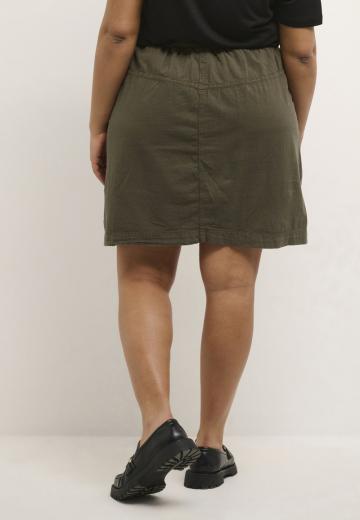 Юбка с накладными карманами