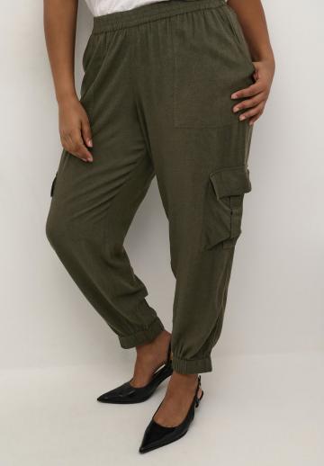 Брюки с накладными карманами