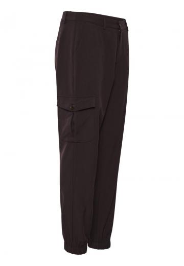 Брюки с накладными карманами