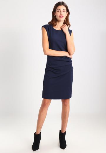 Платье футляр