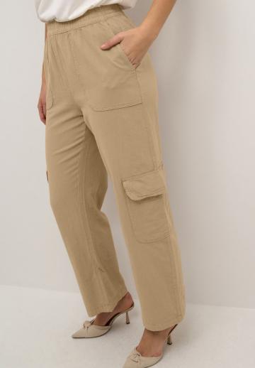 Брюки с накладными карманами