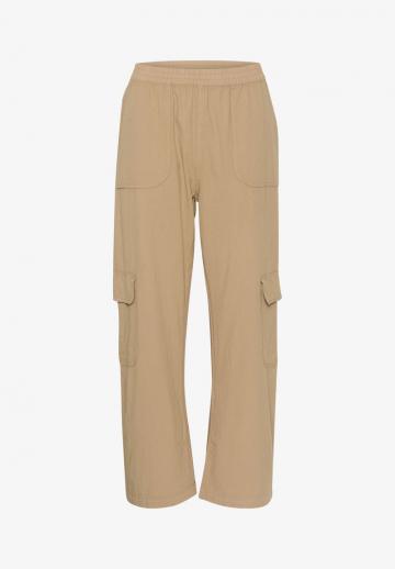 Брюки с накладными карманами