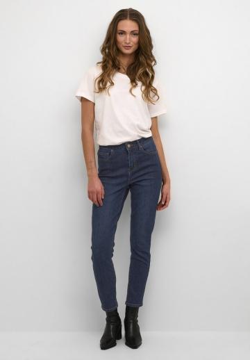Короткие джинсы