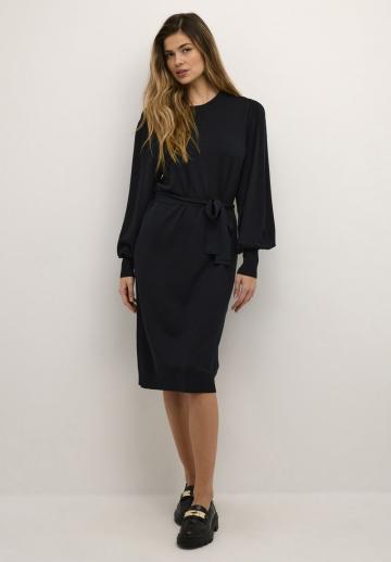 Вязаное платье