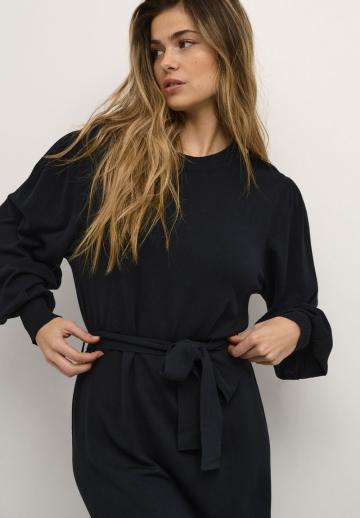 Вязаное платье