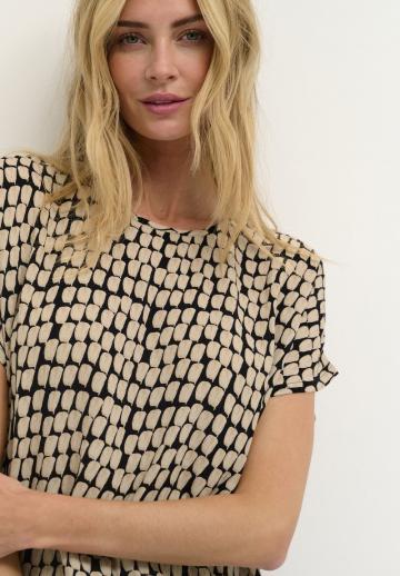 Атласная блузка