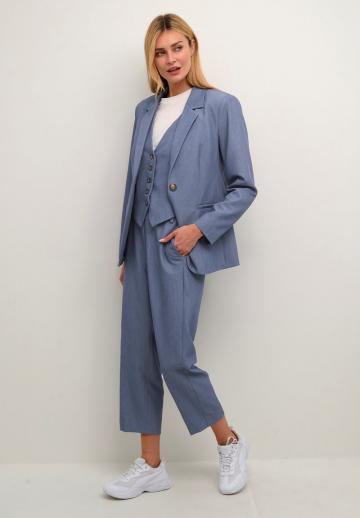 Джинсовая жилетка