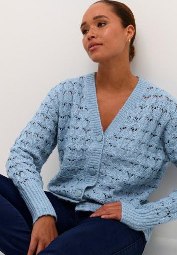 Вязаная кофта