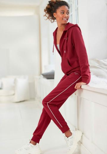 Спортивные штаны