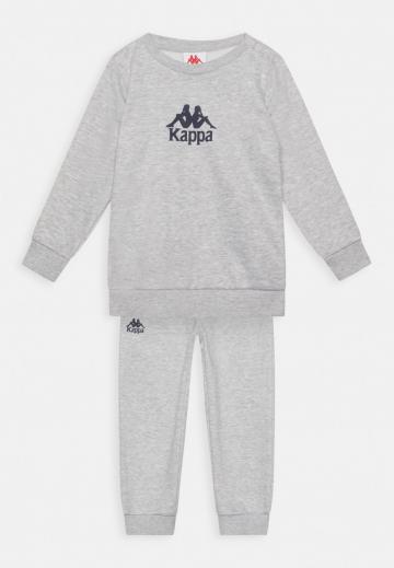 Набор одежды