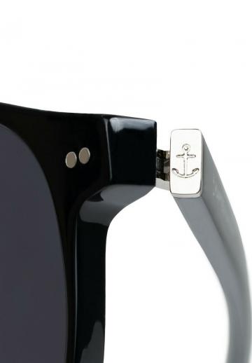 Солнечные очки