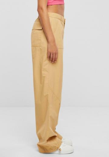 Брюки с накладными карманами