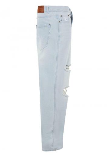 Прямые джинсы