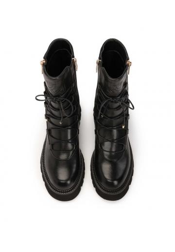 Полусапожки на высоком каблуке