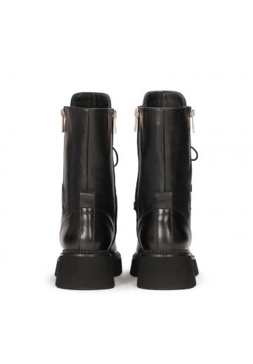 Полусапожки на высоком каблуке