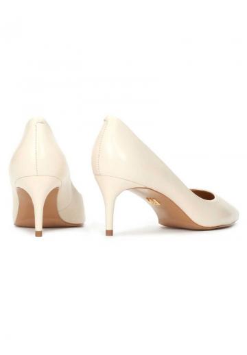 Туфли на высоком каблуке