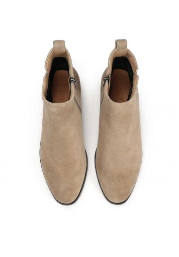 Полусапожки на высоком каблуке